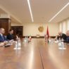 Incontro tra l’incaricato d’affari dell’Ambasciata d’Italia in Armenia, Giovanni Nicola Dionisi e il ministro della Difesa armeno Vagharshak Harutyunyan