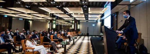 Il Ministro Di Maio in missione  negli Emirati Arabi Uniti : “Obiettivo è creare nuove opportunità per le nostre imprese”