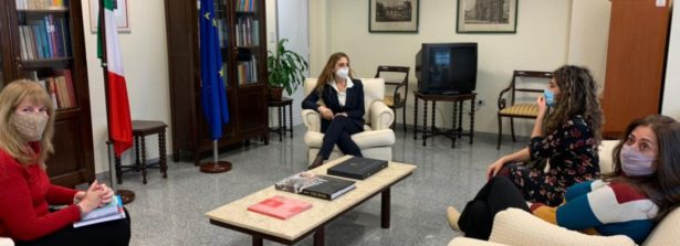 Incontro della console generale d’Italia a Cordoba, Giulia Campeggio con Claudia Martínez del Ministero delle Donne della Provincia argentina