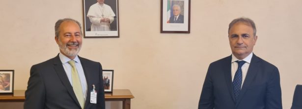 Merlo (Maie) incontra l’appena nominato Ambasciatore d’Italia a Santo Domingo Stefano Queirolo Palmas