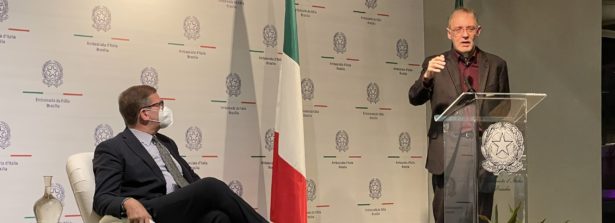 “Dante 700 anni: gli occhi di Beatrice”: presentato all’Ambasciata d’Italia a Brasilia il libro del prof. Marco Lucchesi, presidente dell’Accademia Brasiliana di Lettere