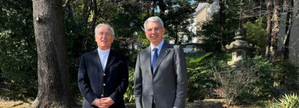 L’Ambasciatore d’Italia a Tokyo Benedetti incontra il Nunzio Apostolico in Giappone, Leo Boccardi