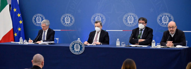 Governo approva decreto con misure su filiera automotive
