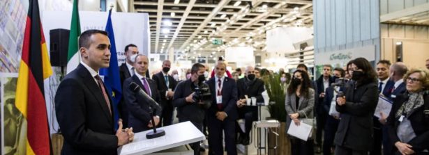 Il Ministro degli Esteri Di Maio  a Berlino: incontri con  operatori italiani a Fruit Logistica e  giovani startupper italiani all’Euref Campus