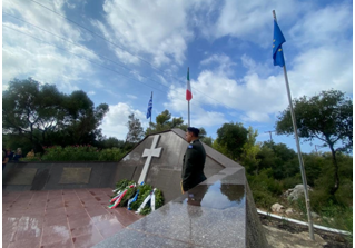 Grecia, Cefalonia: cerimonia in ricordo dei Caduti della Divisione Acqui. Vice ambasciatrice Schlein: “Il loro esempio continui ad illuminare il cammino dell’Italia”