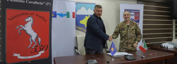 Kosovo: Regional Command West effettua donazione didattica alle scuole di Strpce
