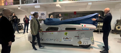 Serbia, Ambasciata d’Italia: a Belgrado seminario dedicato alla mobilità sostenibile e presentazione dell’auto solare Emilia 4
