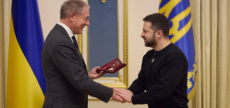 Ucraina, visita del ministro Urso a Kiev: l’incontro con Zelensky