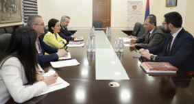 Italia-Armenia, incontro dell’Ambasciatore Di Riso con il ministro dell’Istruzione, della Scienza, della Cultura e dello Sport Andreasyan