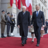Mattarella :“Lavorando assieme, Italia e Polonia, possono guardare al futuro con fiducia: consapevoli di potere sempre contare, nel cammino verso la costruzione di un mondo più libero e giusto, sul profondo legame che li unisce”