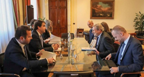 UE, incontro tra il Ministro Fitto e il Commissario europeo Hahn