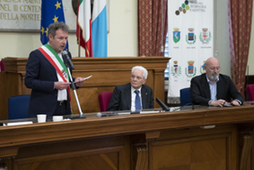 Il Presidente Mattarella in visita alle zone alluvionate della Romagna. Ai Sindaci : “Non sarete soli, le istituzioni nazionali vi saranno accanto e io sarò al vostro fianco”
