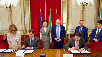 Italia-Cina, firmato un protocollo per l’esportazione di pere
