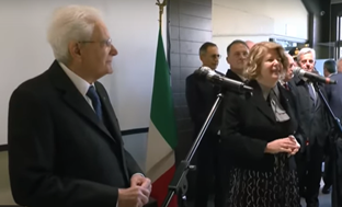 Il presidente della Repubblica Sergio Mattarella incontra a Santiago del Cile la comunità italiana: “Voi rappresentate il legame più forte tra i nostri Paesi”