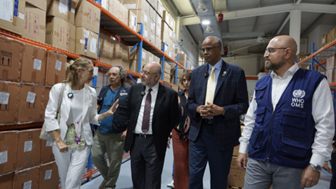 Libano, l’Ambasciatrice Bombardiere visita il Magazzino Centrale dei Farmaci