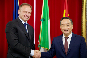 Italia-Cina, Ministro Lollobrigida: “Agricoltura parte trainante delle relazioni commerciali”