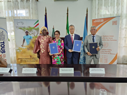 Dakar, l’Ambasciatore d’Italia in Senegal Umberto De Vito firma un nuovo accordo per i diritti delle donne e l’uguaglianza di genere