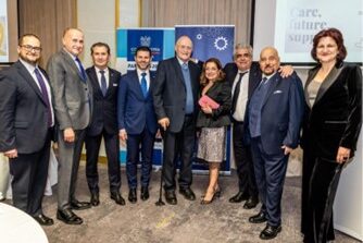 L’ambasciatrice d’Italia a Sofia Giuseppina Zarra ha partecipato alla cena di Natale di Confindustria Bulgaria
