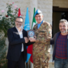 UNIFIL: i militari italiani in Libano consegnano un veicolo industriale per lo smaltimento dei rifiuti al comune di Hallusiyat Al Fawqua
