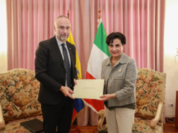 Ecuador, l’Ambasciatore Giovanni Davoli presenta le Lettere credenziali