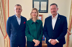 Incontro dell’Ambasciatrice d’Italia a Bratislava Flumiani con il Presidente della Financna Sprava, Jozef Kiss