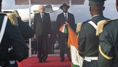 Il Presidente Mattarella ad Abidjan: “Costa d’Avorio partner di primaria importanza per l’Italia” “Piano Mattei,  piano di concreto, comune lavoro, per lo sviluppo del continente africano”