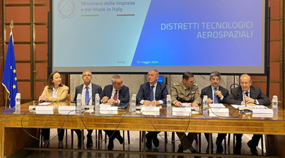 Presentati ai distretti i contenuti della legge sullo Spazio. Urso: “La Space Economy è il futuro delle nostre imprese”