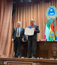 Bolivia, l’Ambasciatore Messineo riceve riconoscimento per cooperazione medica con l’Italia