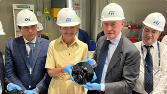 Catania, Urso e Vestager in visita al nuovo impianto STMicroelectronics: 5 miliardi di investimento
