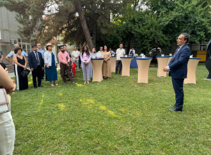 Uzbekistan, “Panchina rossa” all’Ambasciata d’Italia a Tashkent dedicata a tutte le donne vittime di violenza e femminicidio