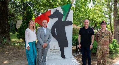 Kosovo, RC-W corre per la ricerca sul cancro: inaugurato a Pec un monumento dedicato ai militari italiani