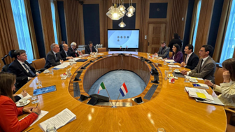 Missione a L’Aja del Ministro Urso: incontri con il Ministro dell’Economia Beljaarts, aziende italiane e internazionali . Intesa tra Italia e Paesi Bassi su nuova politica industriale UE, semiconduttori e industria della difesa