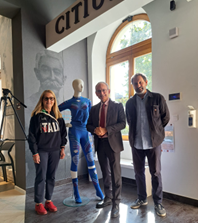 La medaglia d’oro Paola Magoni in Bosnia Erzegovina per la prima Giornata dello Sport Italiano nel Mondo. Sarajevo passa la fiamma olimpica a Milano e Cortina. Ambasciatore Di Ruzza: “Dalla diplomazia sportiva considerevole contributo alla promozione di valori di pace e fratellanza”