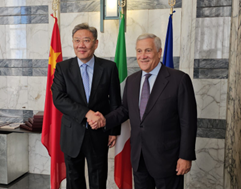 Il Ministro degli Affari Esteri Antonio Tajani, ha incontrato alla Farnesina il Ministro del Commercio della Repubblica Popolare Cinese, Wang Wentao, si è parlato di cooperazione economica e delle crisi in Ucraina, a Gaza e nel Mar Rosso