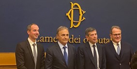 Maie e Noi Moderati annunciano un’alleanza in vista delle elezioni del 2027