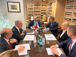 Incontro tra i Ministri Urso e Sakova: piena intesa Italia-Slovacchia su politica industriale europea. Bratislava aderisce anche al non-paper italiano sulle industrie energivore