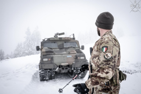 KFOR, militari italiani in operazione in Kosovo: pattugliamenti dei paracadutisti del 183° Reggimento “Nembo”
