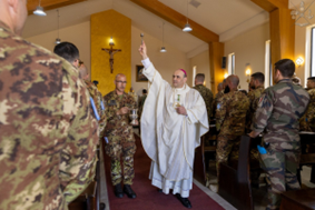 Unifil, il Nunzio apostolico visita il contingente italiano in Libano e celebra la Santa Pasqua