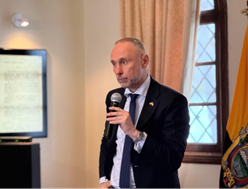 Ecuador, lezione dell’Ambasciatore Davoli sulla diplomazia giuridica all’Accademia Diplomatica di Quito