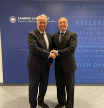 Grecia, l’Ambasciatore Cuculi incontra il Ministro delle Migrazioni Voridis