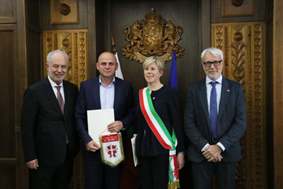 L’Ambasciatore d’Italia in Bulgaria Apicella alla firma dell’accordo di gemellaggio tra i Comuni Bansko e Bormio