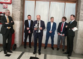 Inaugurata a Roma la mostra “Mattmark 1965 – 2025, Tragedia nella Montagna”, Silli: “La memoria che oggi rinnoviamo, non è un rituale, è azione, è giustizia, è futuro. Mattmark è un monito ancora attuale sul valore della sicurezza sul lavoro e sul rispetto della persona, è anche un simbolo di riscatto civile”
