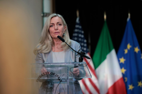 L’Ambasciata d’Italia a Washington ha celebrato il79mo anniversario della Repubblica Italiana e l’amicizia tra Italia e Stati Uniti. L’Ambasciatrice d’Italia a Washington Mariangela Zappia ha salutato i connazionali al termine del suo mandato