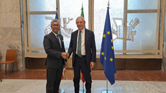 Italia-Malesia, incontro tra i Ministri Urso e Zafrul Aziz: focus su investimenti, microelettronica e terre rare