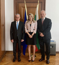L’Ambasciatore d’Italia a Sofia Apicella si è recato presso l’Assemblea Nazionale della Bulgaria