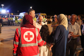 Farnesina: l’Italia accoglie 31 bambini dalla Striscia di Gaza nella più importante evacuazione sanitaria di minori mai realizzata