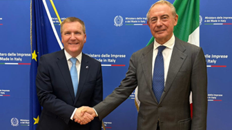 Il Ministro Urso incontra il commissario Ue McGrath: “Rafforzare il mercato unico e rendendolo più integrato e attrattivo”