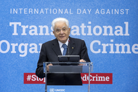 Il Presidente Mattarella a Vienna per i 25 anni della Convenzione ONU contro la criminalità organizzata transnazionale: “Nazioni Unite, strumento straordinario e insostituibile di pace e di stabilità. Irresponsabile indebolirle”