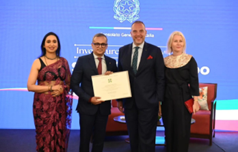Il Console Generale d’Italia a Mumbai Walter Ferrara ha conferito l’Onorificenza di Cavaliere d’Italia a Shrinivas Dempo