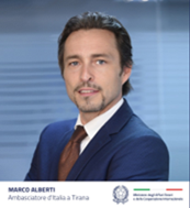 L’Ambasciatore d’Italia a Tirana Marco Alberti ha partecipato all’inaugurazione della mostra “Money Talks” dedicata al centenario della Banca d’Albania